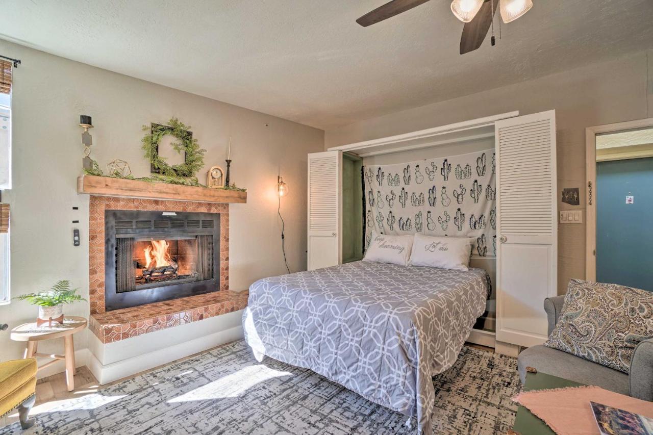 Central Williams Studio With Fireplace On Route 66! Διαμέρισμα Εξωτερικό φωτογραφία